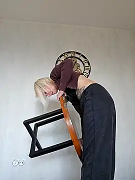 Snapshot of Sunny-Sin chatting on 25, 2, 2026 Sunny-Sin online show from 25, 2, 2026