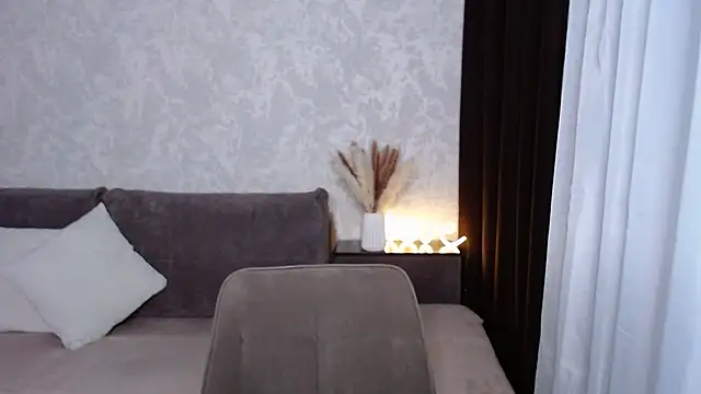 Snapshot of IrisJones chatting on 29, 5, 2026 IrisJones online show from 29, 5, 2026