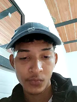 Snapshot of hotrabbit120105 chatting on 17, 12, 2025 hotrabbit120105 online show from 17, 12, 2025