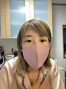 Snapshot of usako_2025 chatting on 18, 7, 2026 usako 2025 online show from 18, 7, 2026