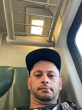 Carlosmauricio123 online show from 17, 4, 2026