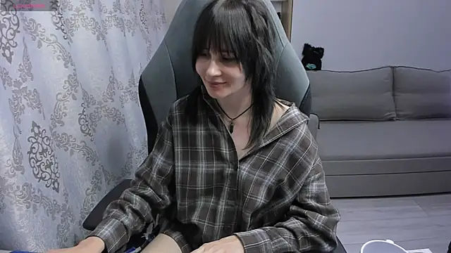 Snapshot of MistyDark chatting on 6, 5, 2026 MistyDark online show from 6, 5, 2026