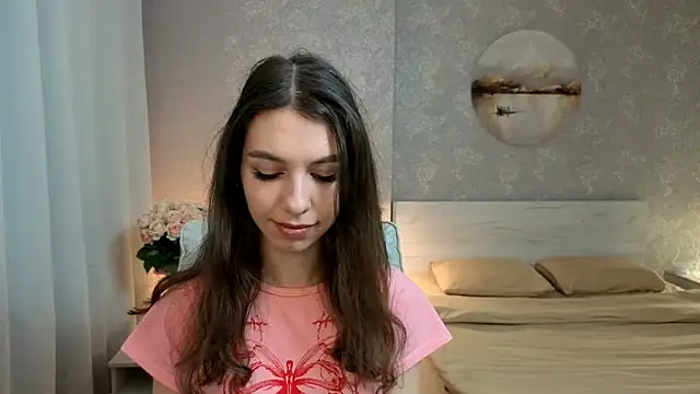 Snapshot of KellyShines chatting on 29, 9, 2025 KellyShines online show from 29, 9, 2025