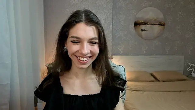 Snapshot of KellyShines chatting on 7, 10, 2025 KellyShines online show from 7, 10, 2025