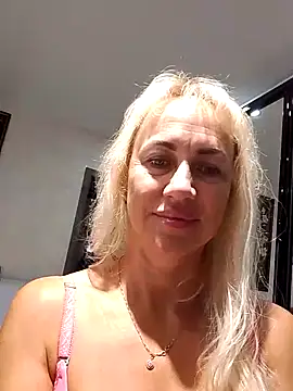 KissMiSveet online show from 23, 9, 2025