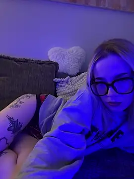 marnemzavar444 online show from 30, 11, 2025