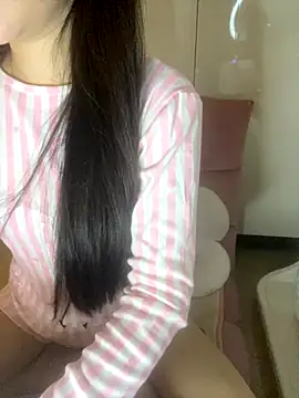 Snapshot of RubyBerry chatting on 27, 10, 2025 RubyBerry online show from 27, 10, 2025