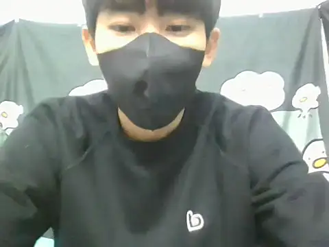 Snapshot of Minh chatting on 24, 11, 2025 Minh online show from 24, 11, 2025