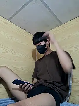 Snapshot of Minh chatting on 16, 12, 2025 Minh online show from 16, 12, 2025