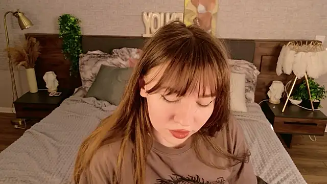 Moon  Bunny online show from 9, 5, 2026