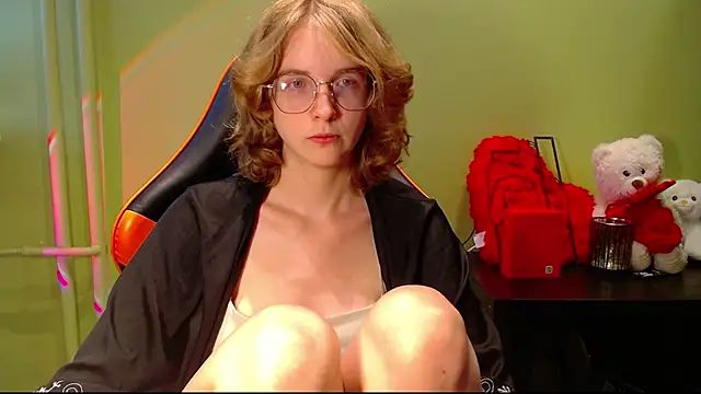 Snapshot of juicyPenny chatting on 19, 7, 2026 juicyPenny online show from 19, 7, 2026