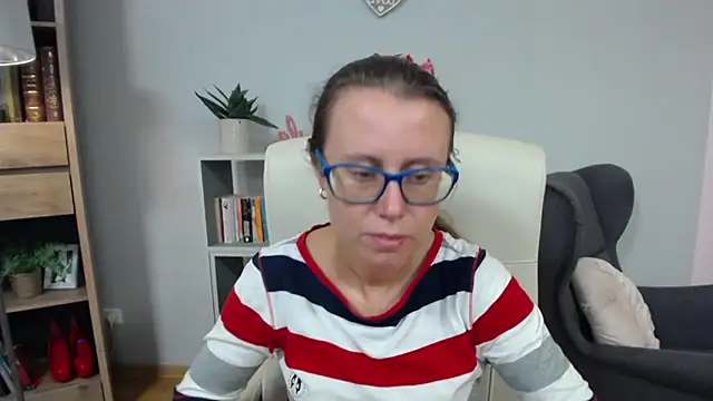 sweetxLizzy online show from 6, 7, 2026