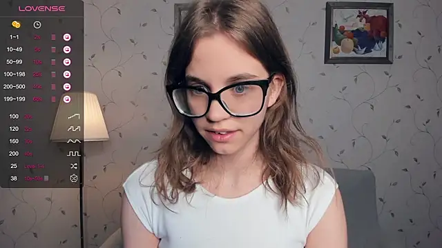 JoanBaggott online show from 11, 9, 2025