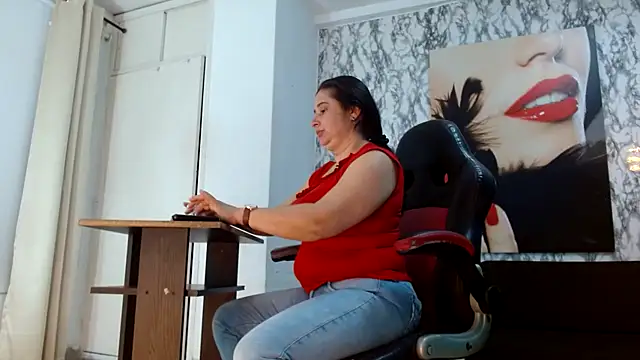 mariani smith online show from 8, 10, 2025