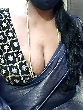 Snapshot of shobini chatting on 13, 11, 2025 shobini online show from 13, 11, 2025