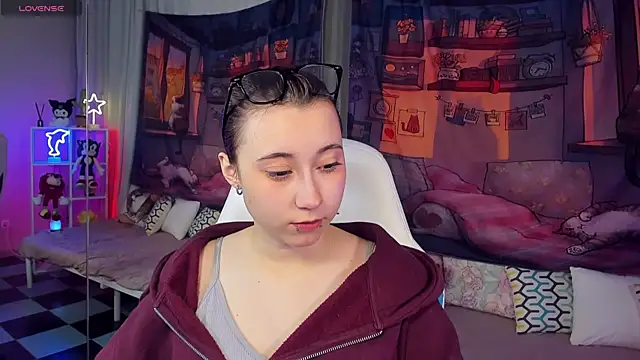 ClaraParks online show from 14, 12, 2025