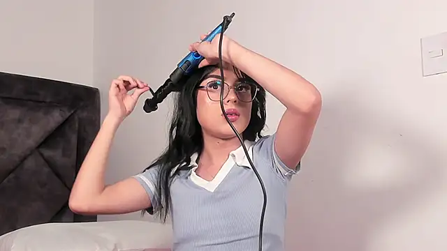 SamanthaRivas  online show from 26, 9, 2025