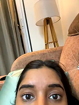 Snapshot of desitease chatting on 14, 11, 2025 desitease online show from 14, 11, 2025