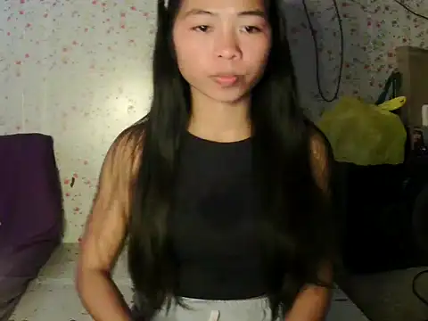 Snapshot of SweetMissPinay18 chatting on 21, 12, 2025 SweetMissPinay18 online show from 21, 12, 2025