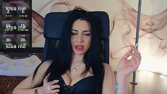 NaomiScarlet online show from 14, 1, 2026