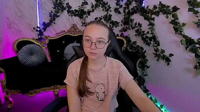 ArrinaWairr online show from 26, 9, 2025