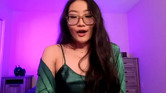 Aliciaz3 online show from 27, 9, 2025