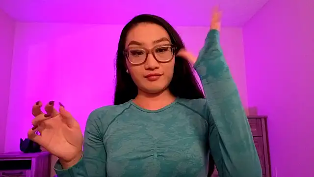 Aliciaz3 online show from 5, 10, 2025