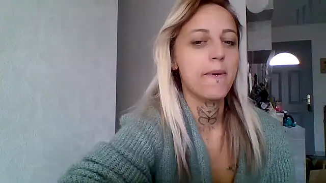 chaudasse sex7 online show from 12, 9, 2025