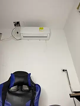 Rousevans  online show from 14, 11, 2025