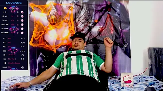 Snapshot of smith_hot29 chatting on 25, 10, 2025 smith hot29 online show from 25, 10, 2025