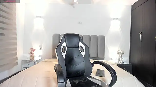 AdharaSweet1  online show from 15, 3, 2026