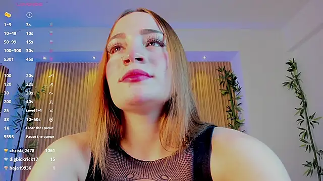 Snapshot of MadisonAnngel chatting on 11, 10, 2025 MadisonAnngel online show from 11, 10, 2025