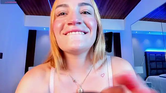 MadisonAnngel online show from 5, 2, 2026