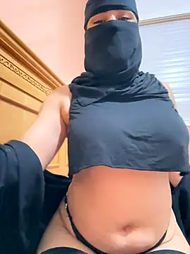 Snapshot of _Laiali_ chatting on 23, 9, 2025 Laiali online show from 23, 9, 2025