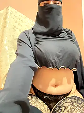 Snapshot of _Laiali_ chatting on 19, 11, 2025 Laiali online show from 19, 11, 2025