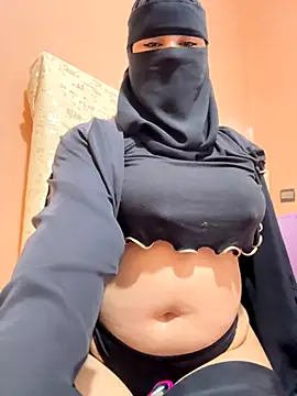 Snapshot of _Laiali_ chatting on 24, 11, 2025 Laiali online show from 24, 11, 2025