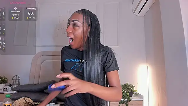 Snapshot of Anamonrroe chatting on 26, 10, 2025 Anamonrroe online show from 26, 10, 2025