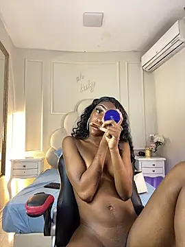 Snapshot of Anamonrroe chatting on 14, 11, 2025 Anamonrroe online show from 14, 11, 2025