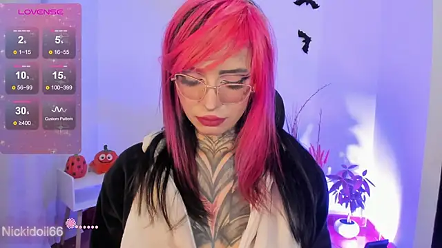 Snapshot of Nickidoll66- chatting on 7, 10, 2025 Nickidoll66- online show from 7, 10, 2025