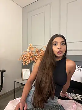 AnnyVega  online show from 21, 10, 2025