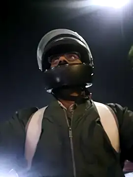 Snapshot of YoursThickDick chatting on 18, 11, 2025 YoursThickDick online show from 18, 11, 2025