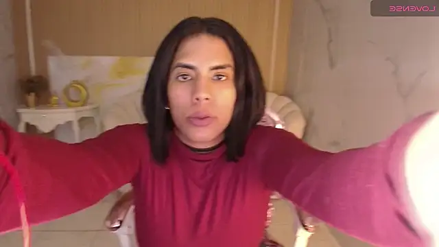 ambar fox s online show from 10, 9, 2025