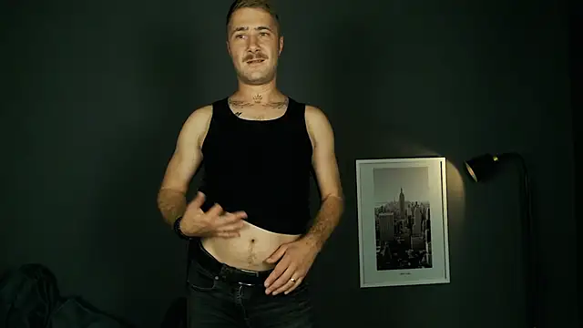 Snapshot of Mr_At_ chatting on 18, 9, 2025 Mr At online show from 18, 9, 2025