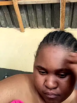 AssieLindy95 online show from 5, 12, 2025