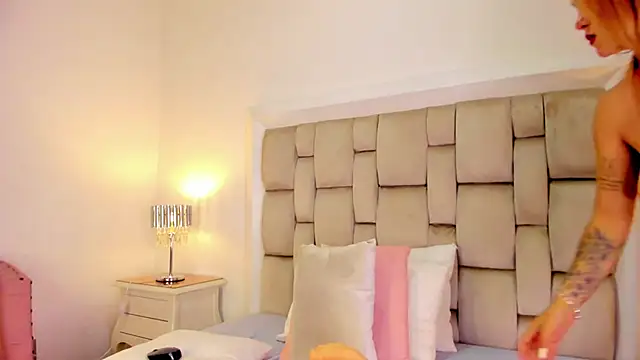 Snapshot of frehia_dimou chatting on 30, 5, 2026 frehia dimou online show from 30, 5, 2026