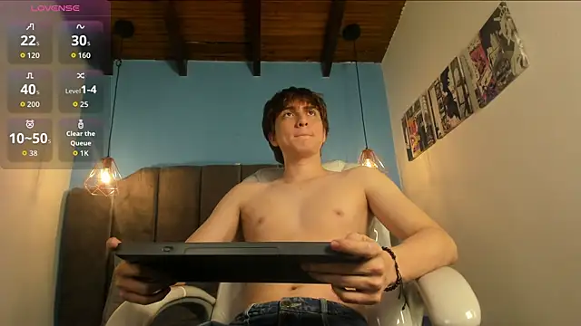 Snapshot of Oscar_and_dani chatting on 19, 2, 2026 Oscar and dani online show from 19, 2, 2026