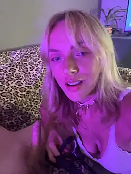 Snapshot of Sienna_Solex chatting on 13, 9, 2025 Sienna Solex online show from 13, 9, 2025