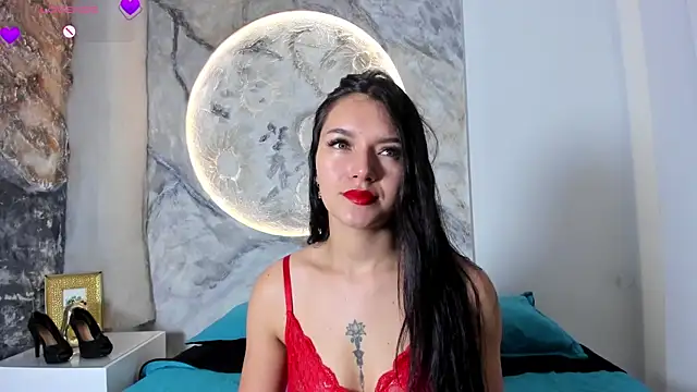 Snapshot of RoxanaBorns_ chatting on 23, 11, 2025 RoxanaBorns online show from 23, 11, 2025