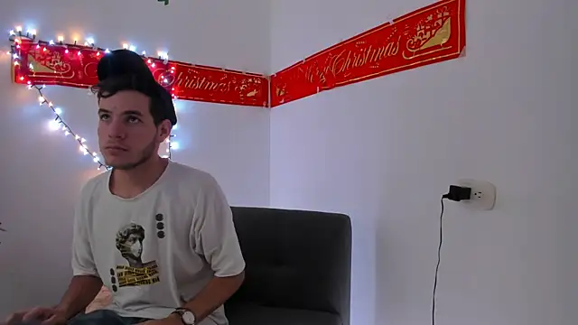 lara and danny online show from 4, 12, 2025