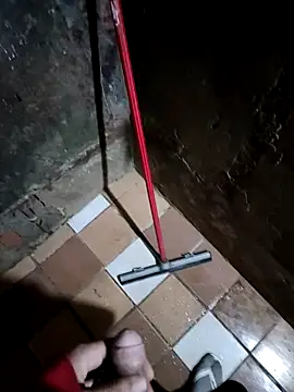 Snapshot of 011Nort chatting on 11, 11, 2025 011Nort online show from 11, 11, 2025